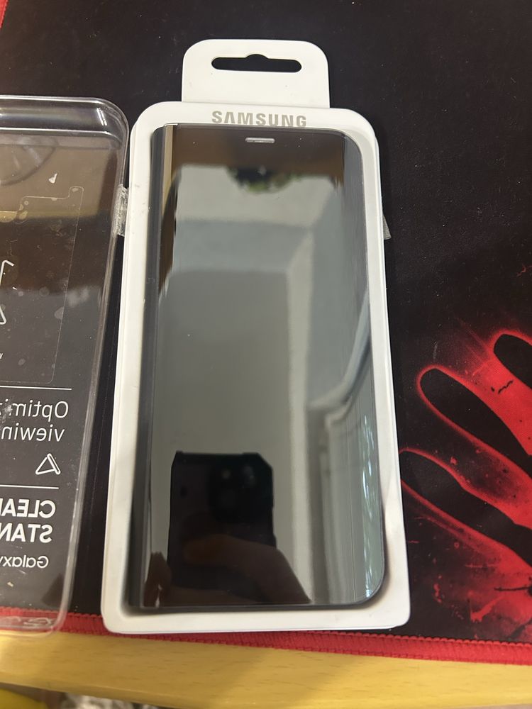 чохол-підставку Samsung Galaxy S8