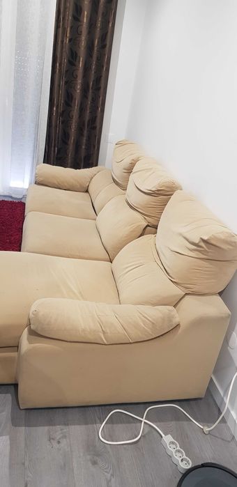 Sofá com chaise longue