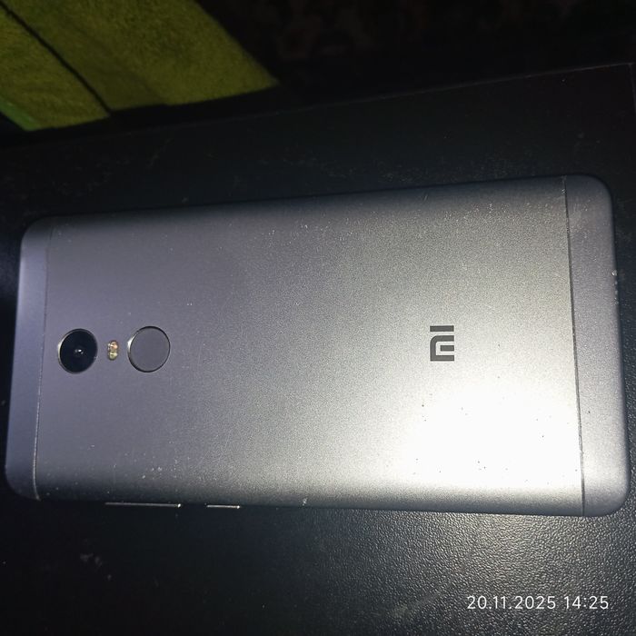 Телефон редмі ноут4 робочий але розбитий екран