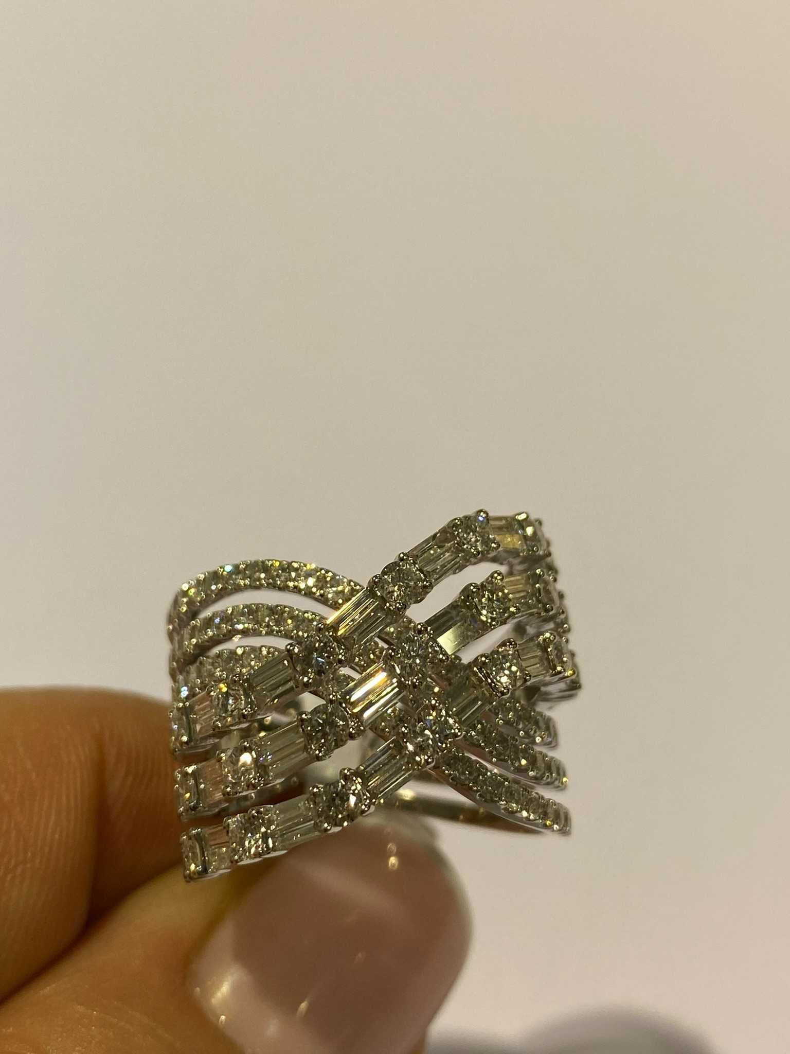 Pierścionek z diamentami Infinity 2.41 CT HRD