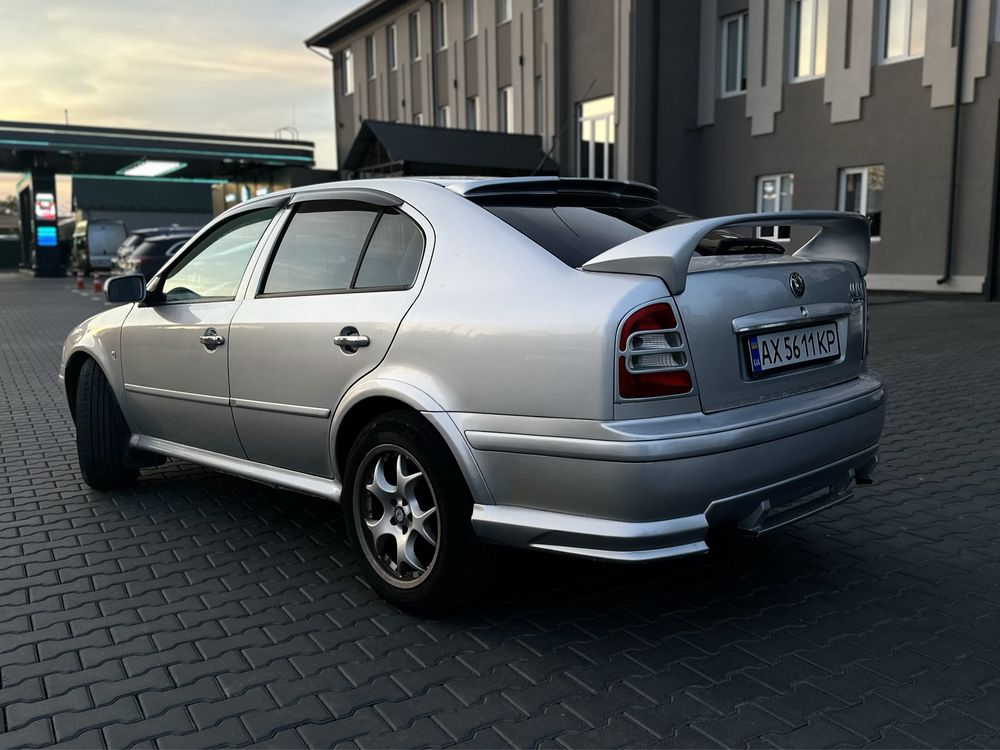 Skoda octavia tour 1.8 turbo benz