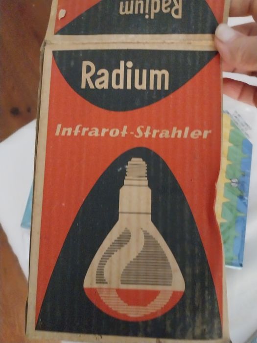 Radium Infrarot RIR 150 W / 230 V, 
Base E27 (rosca normal)Base E27 (r
