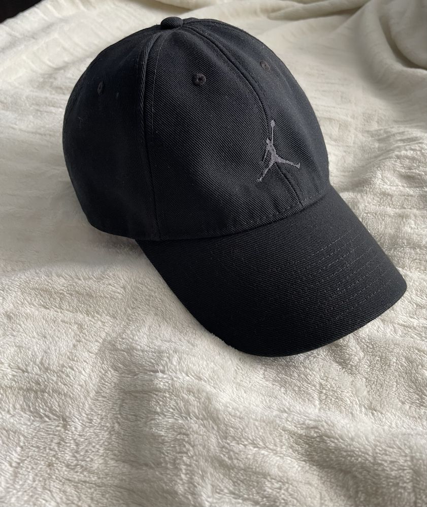 Продам кепку jordan