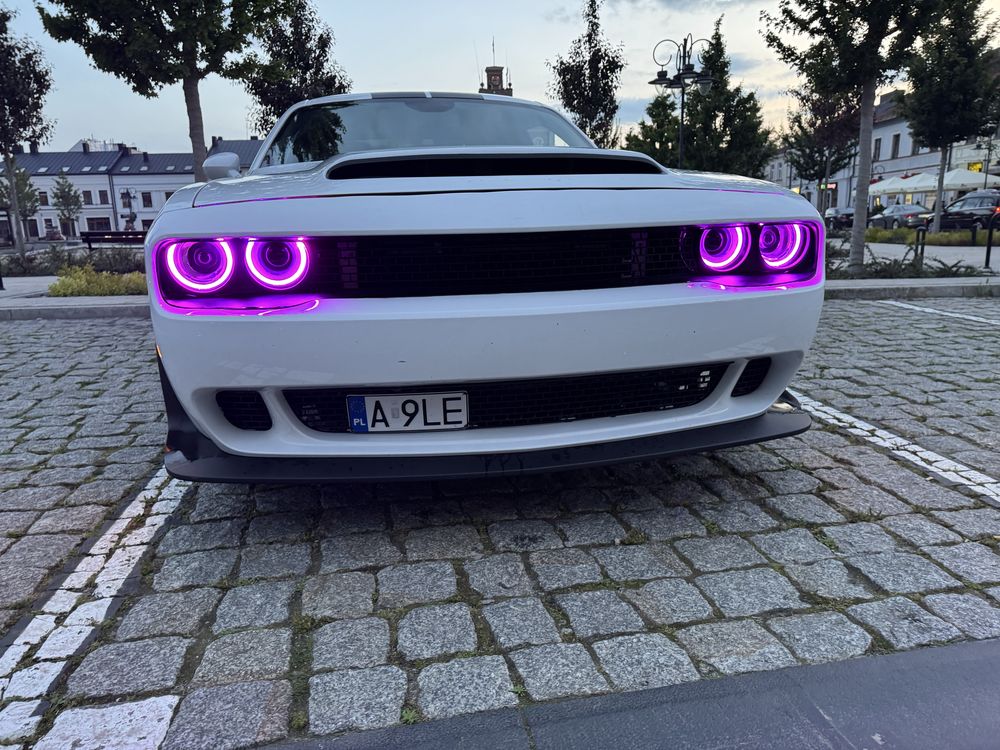 Dodge challenger 5.7 hemi