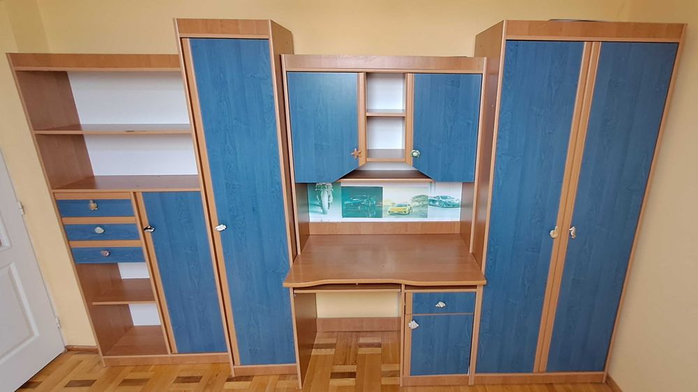 Продаємо стінку для дитячої кімнати