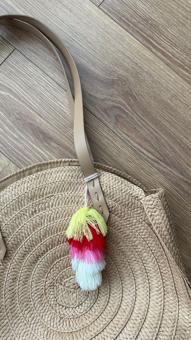 Nowa, przepiękna wiklinowa torebka z kolorowym brelokiem! Hit! Okazja!
