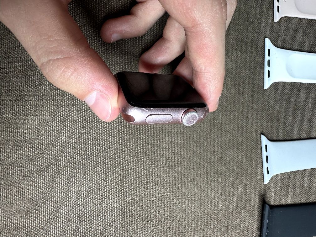 4× Apple Watch Series 1 + зарядка + ремінці — 2000 грн, торг