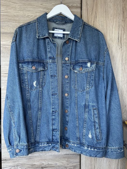 Jeansowa kurtka bershka
