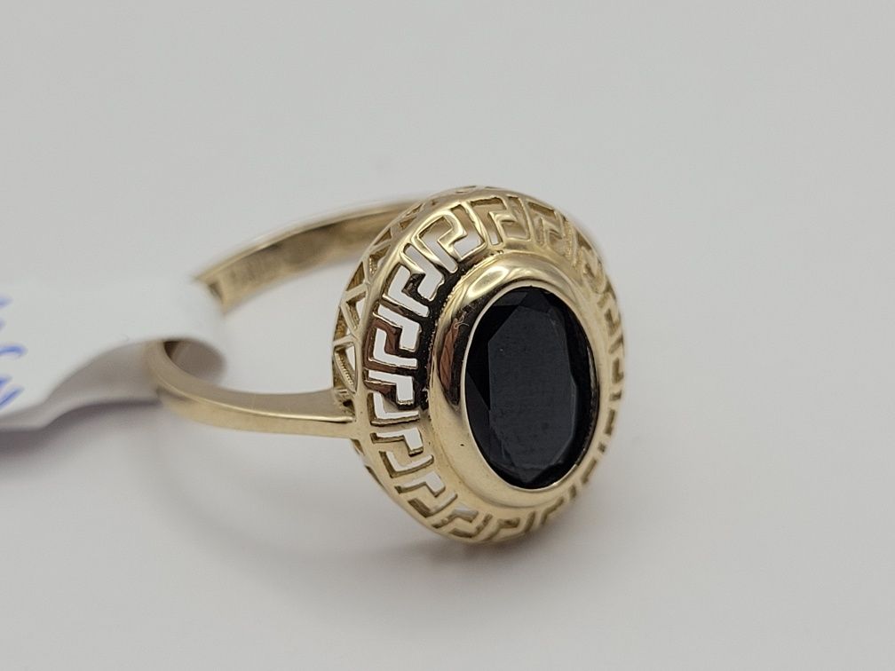Nowy złoty pierścionek złoto próby 585, czarna cyrkonia