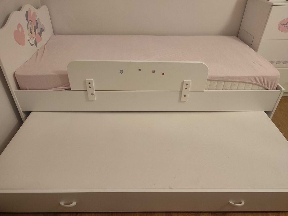 Łóżko MEBLIK Minnie Mouse 90x200 barierka, szuflada z materacem
