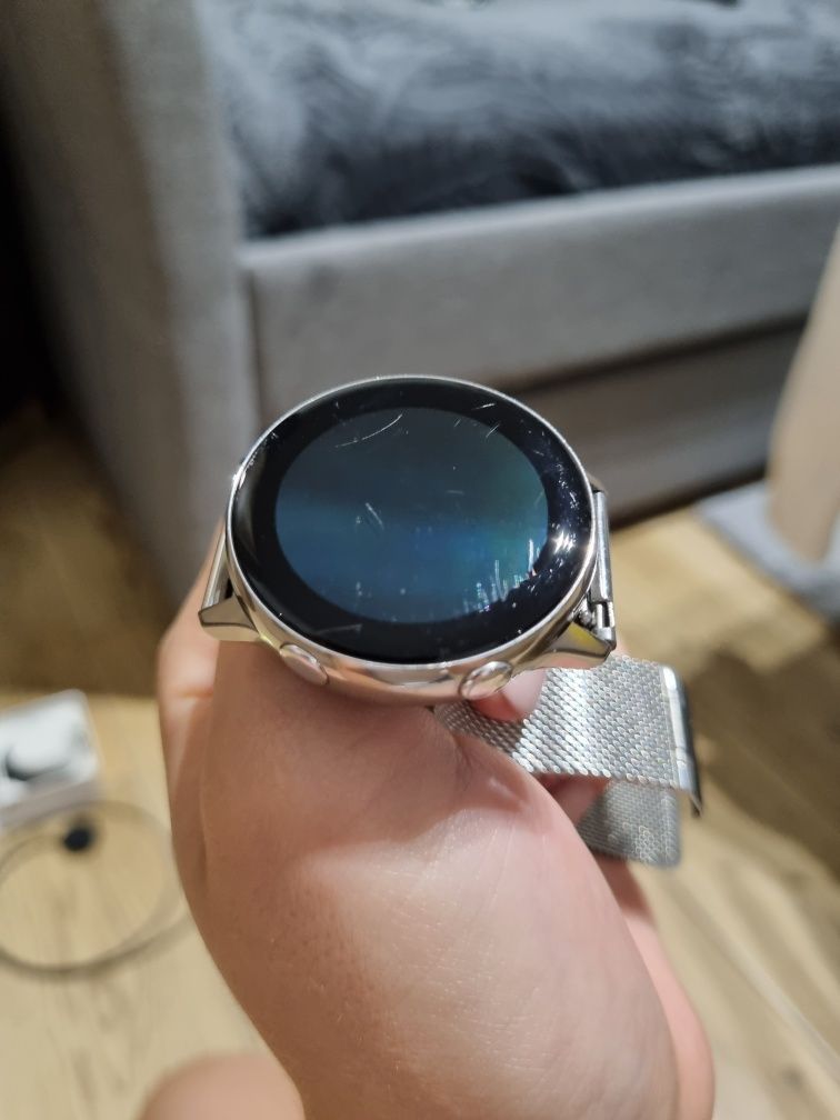 Samsung galaxy watch active