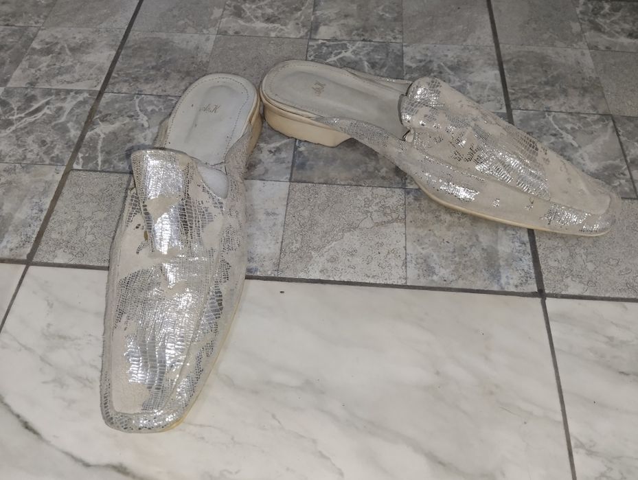 Женские кожаные шлепки сабо