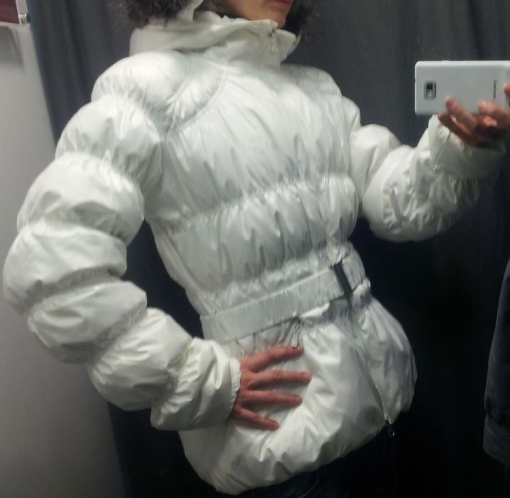 Куртка пуховик Adidas X51385. Розмip 36, S - M