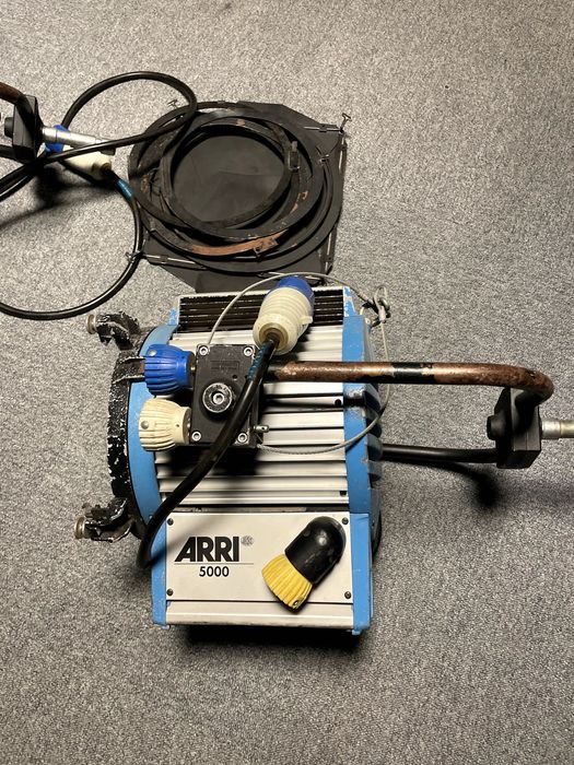 Fresnel 5 kW Arri 5000 - Oportunidade