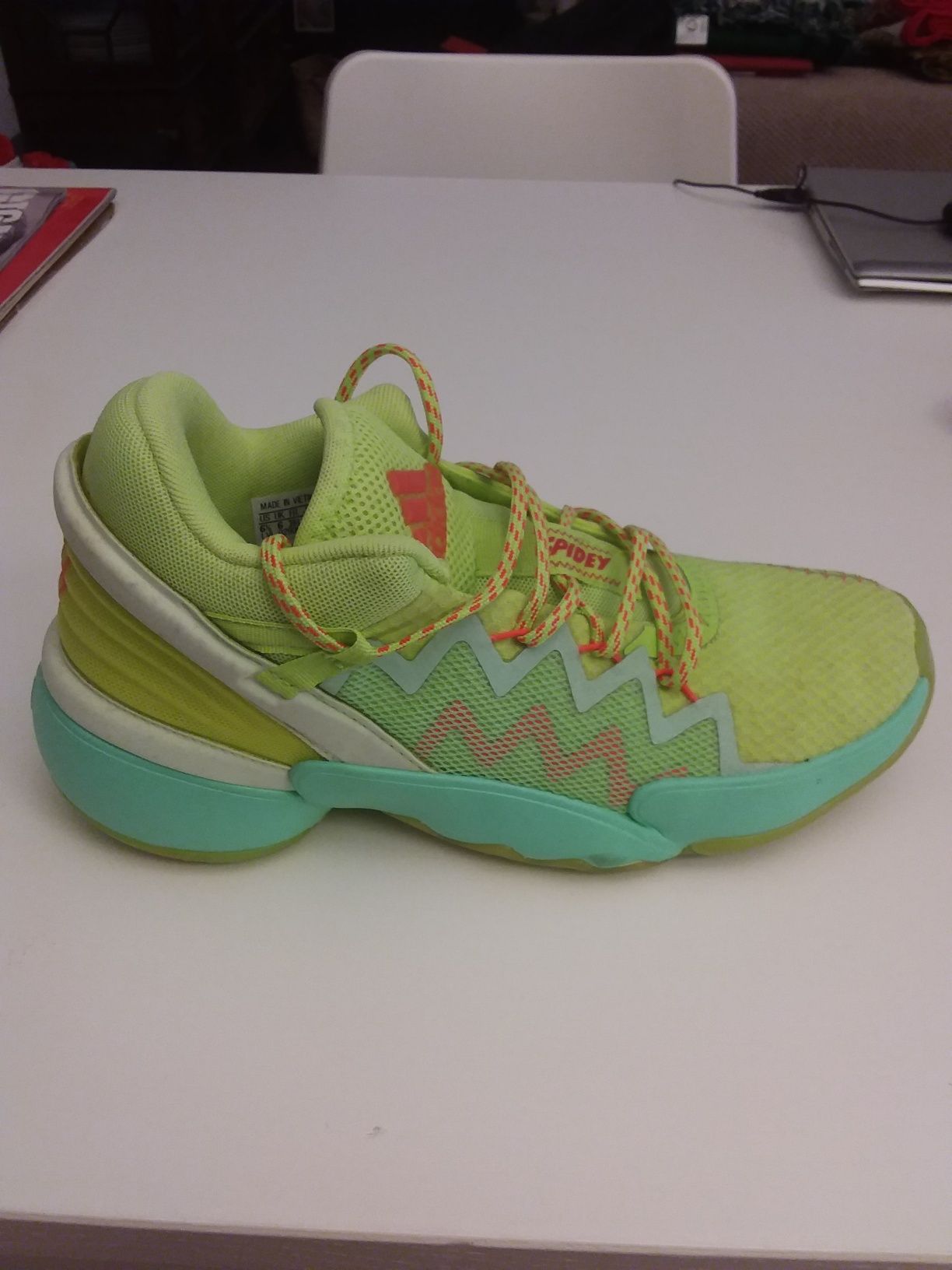 Vendo Adidas DON Issue 2 Spidey Sense - Criança