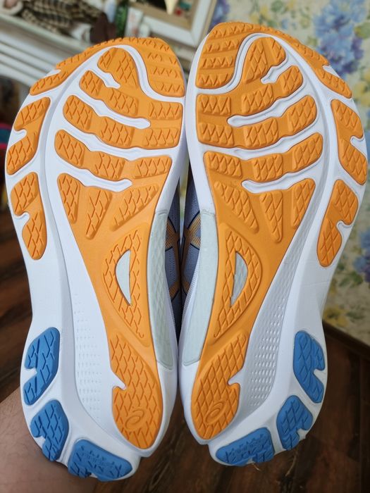 Оригінал 100% чоловічі кросівки asics gel kayano 30   eur 44