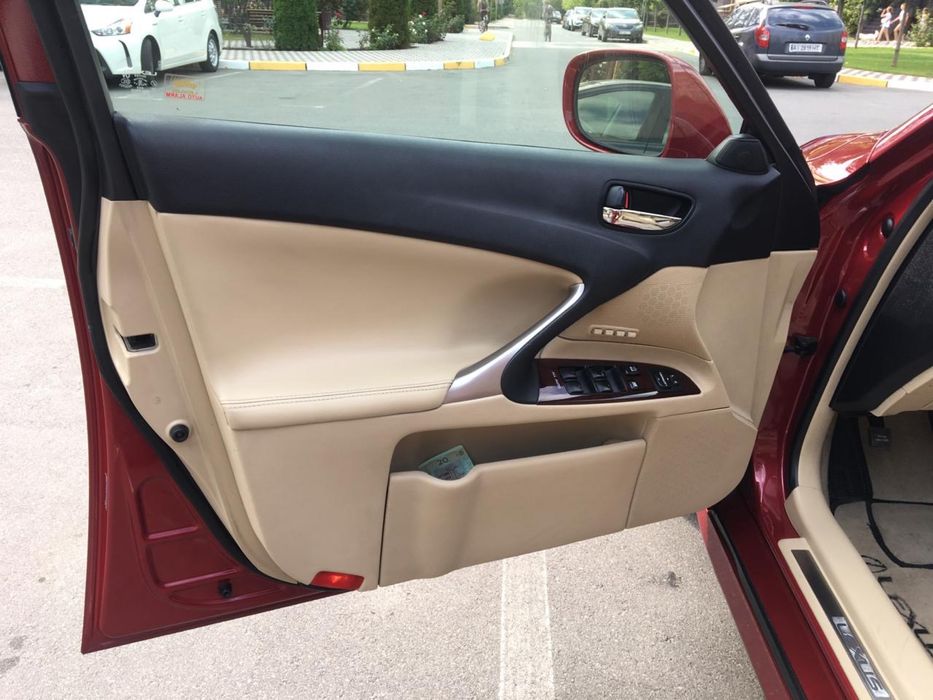 Lexus Is250 AWD Другій власник