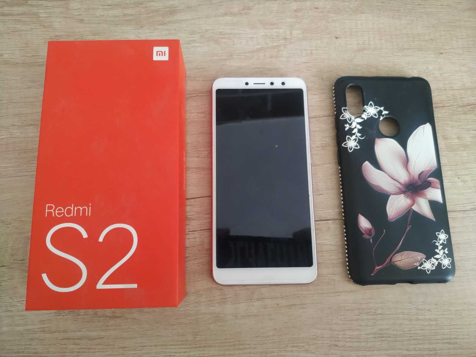 Продам смартфон Xiaomi Redmi S2 3/32GB Pink