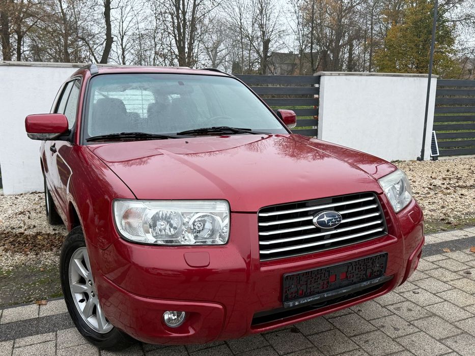 Subaru Forester z Niemiec lpg 1 wlasciciel serwisowany skóra panoram wzór