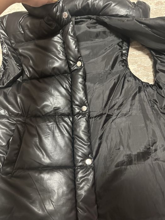 Жилетка еко шкіра ,розмір L з ремінцем