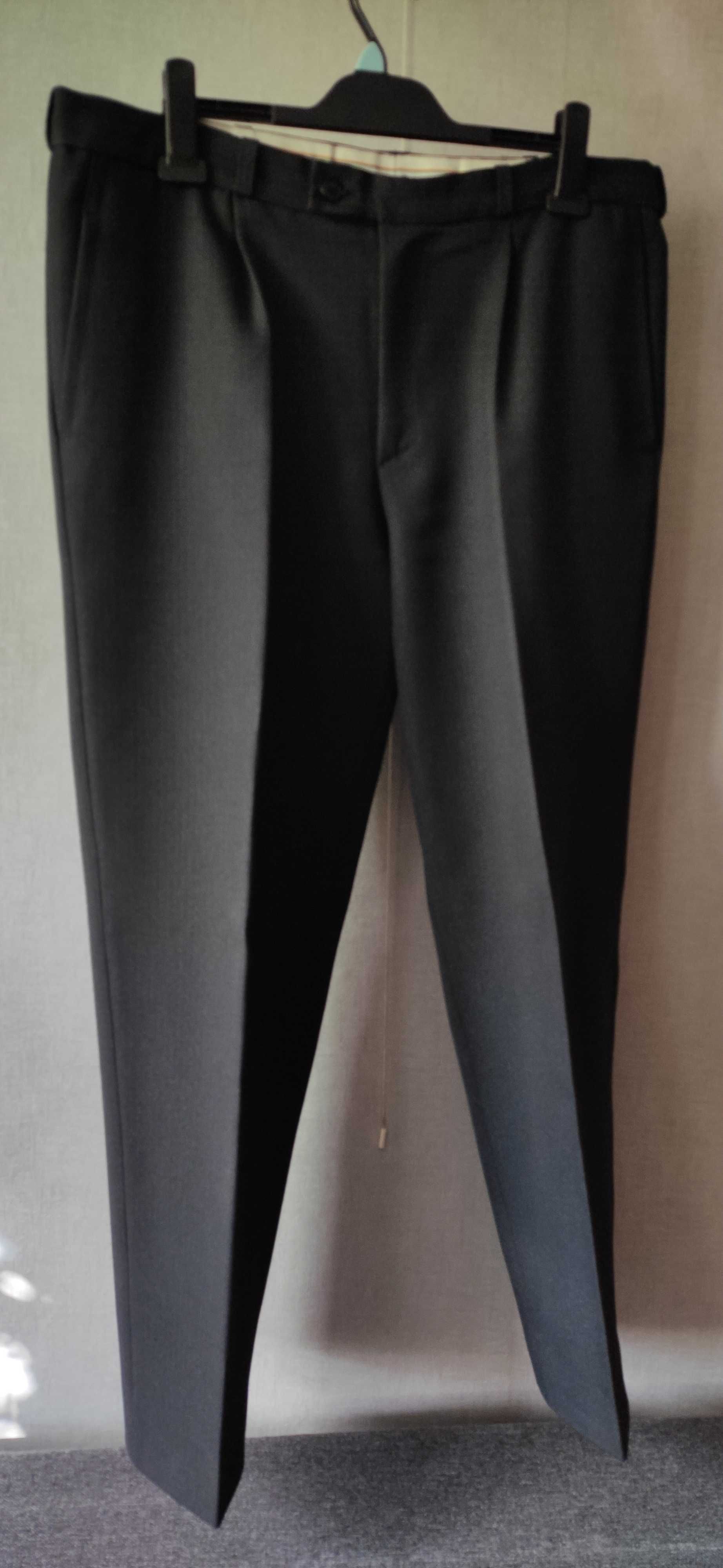 Garnitur dwuczęściowy XL XXL pas 104cm klatka 122cm