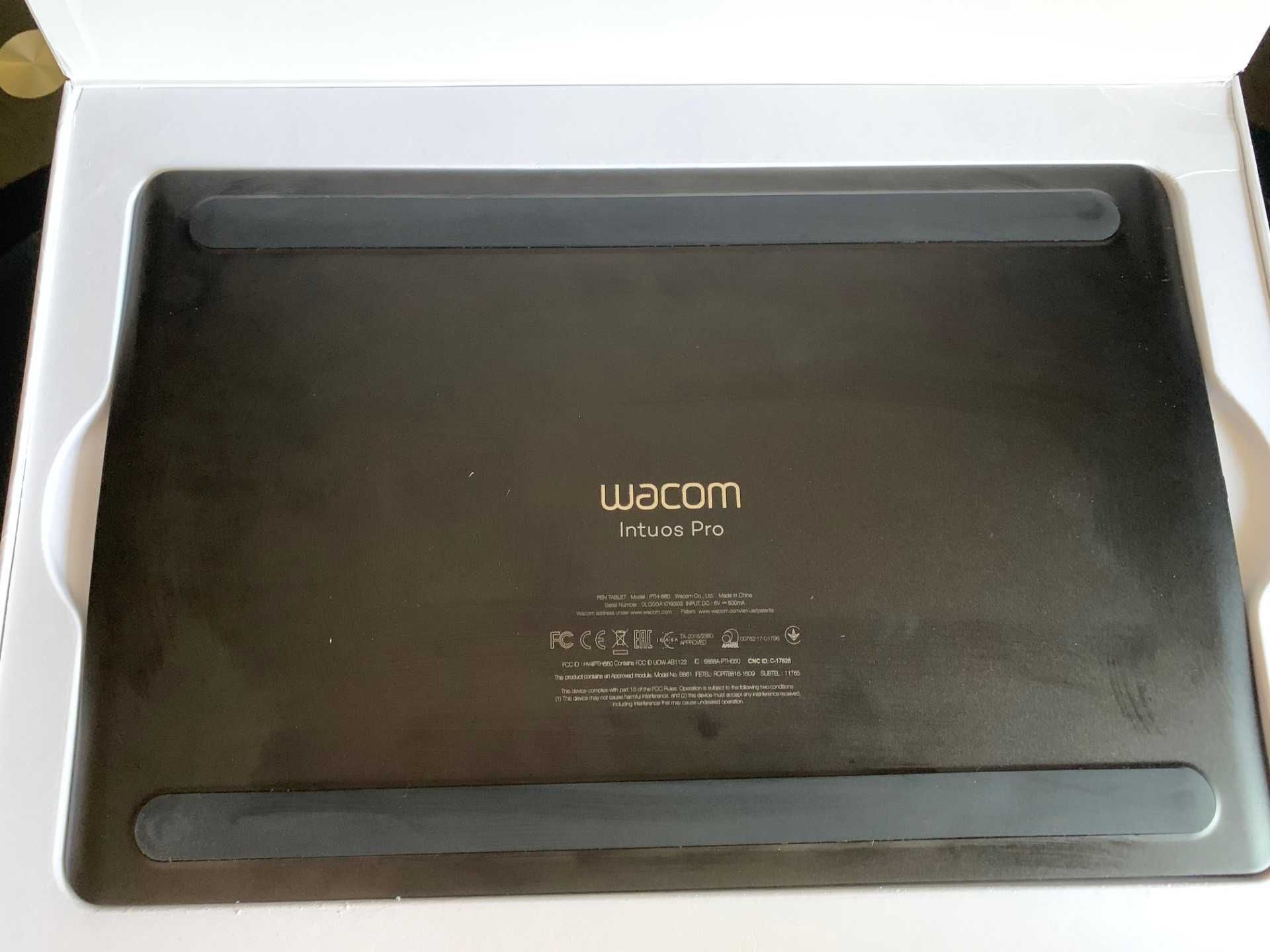 Piorkowy Tablet Graficzny Wacom Intuos Pro Medium PTH-660