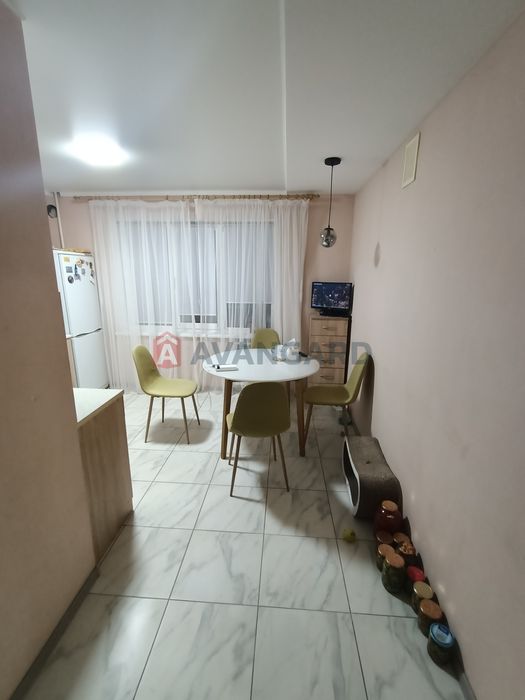 У продажу 2-шка на Космосі ціна подарунок!