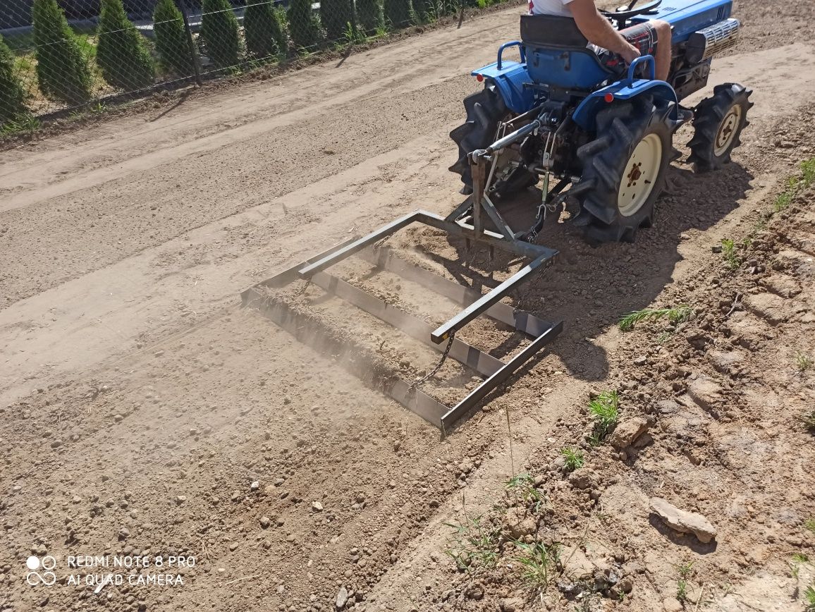 Mini traktor, glebogryzarka kosiarka, łyżka, równiarki, rębak, agregat
