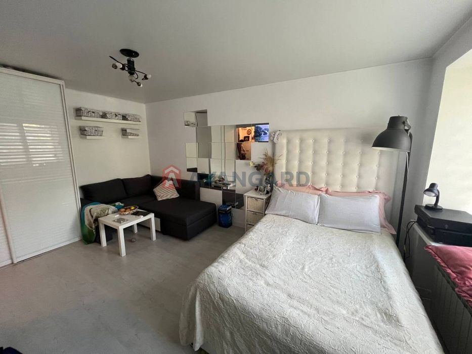 1к вул. Вишгородська Оболонь, озеро Міністерське, Епіцентр