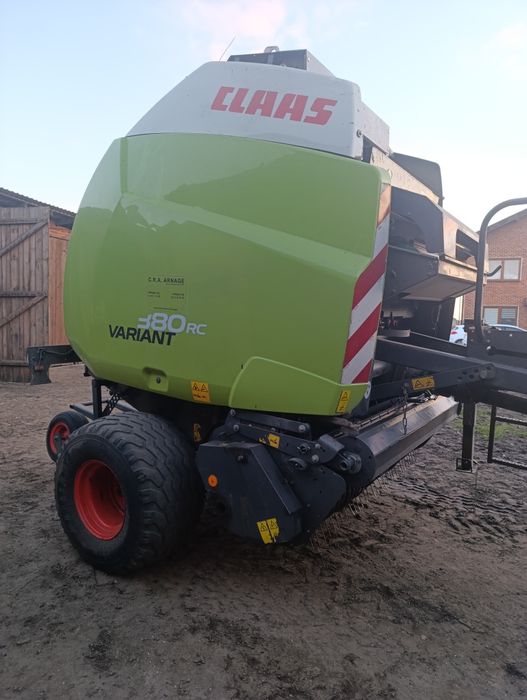 Prasa rolującą Claas variant 380 rc