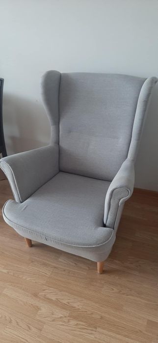Sprzedam fotel w dobrym stanie.