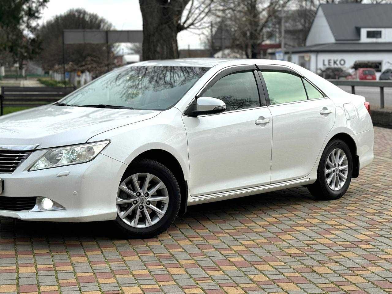 Toyota Camry 50 официальная