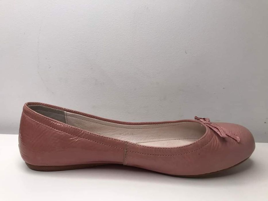 Baleriny skórzane lakierowane Comma Rozmiar 39