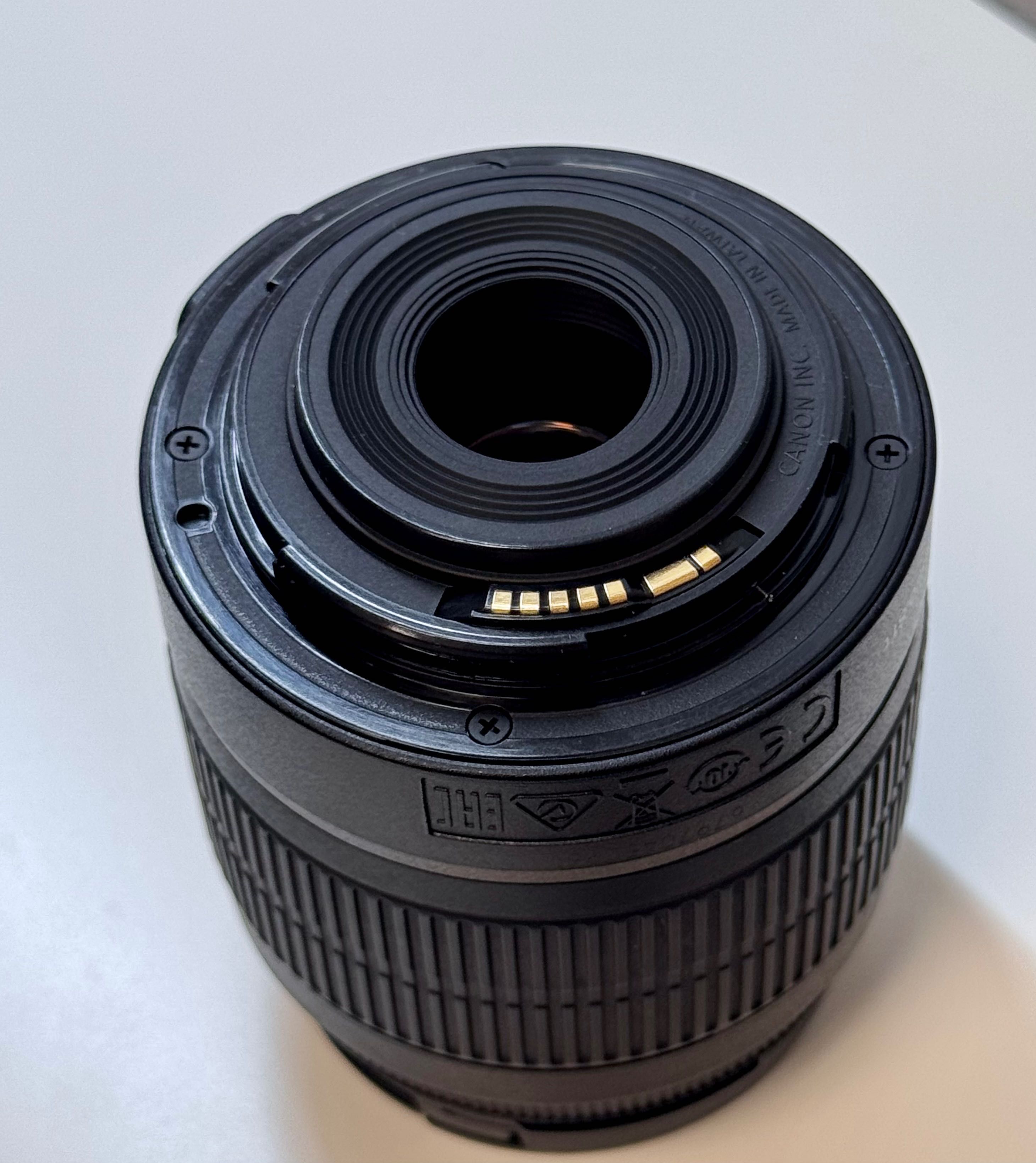 Canon EF-S 18-55 mm f/3.5-5.6