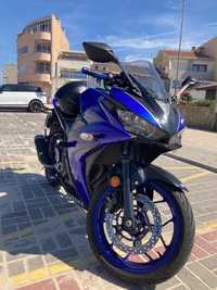 Yamaha YZF R3 race blue