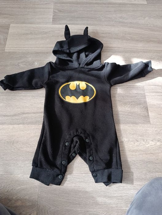 Pajac niemowlęcy dresik batman z kapturem
