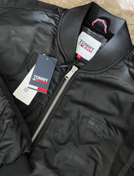 Оригінальна куртка Tommy Hilfiger. Бомпер куртка чоловіча, унісекс.