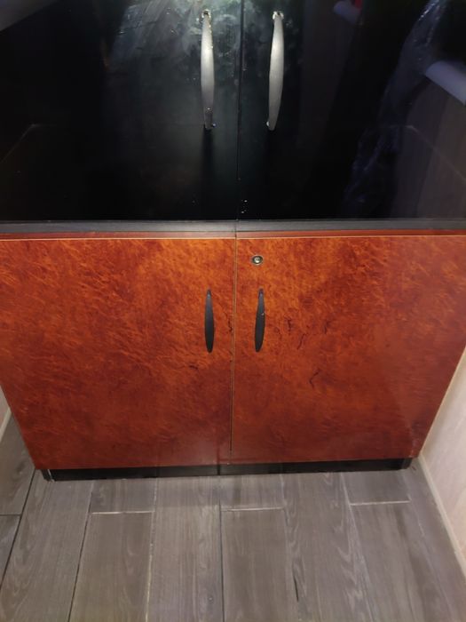 Шкаф комод витрина