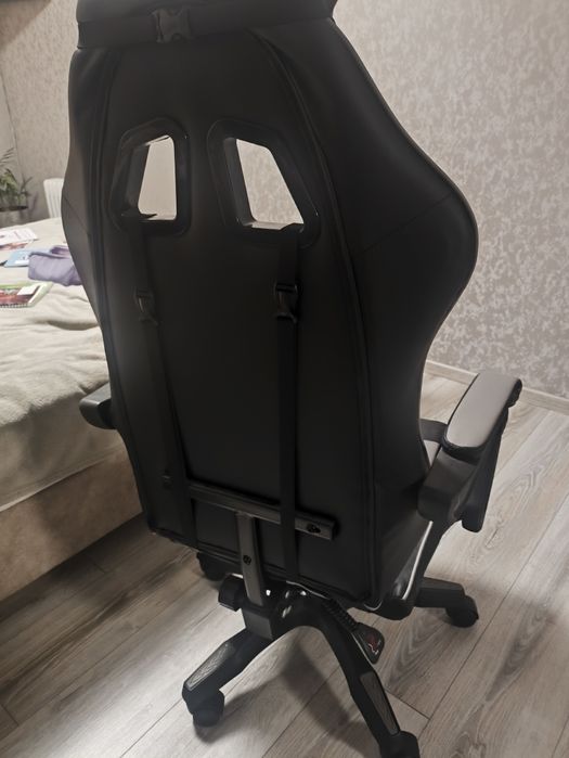 Кресло геймерское