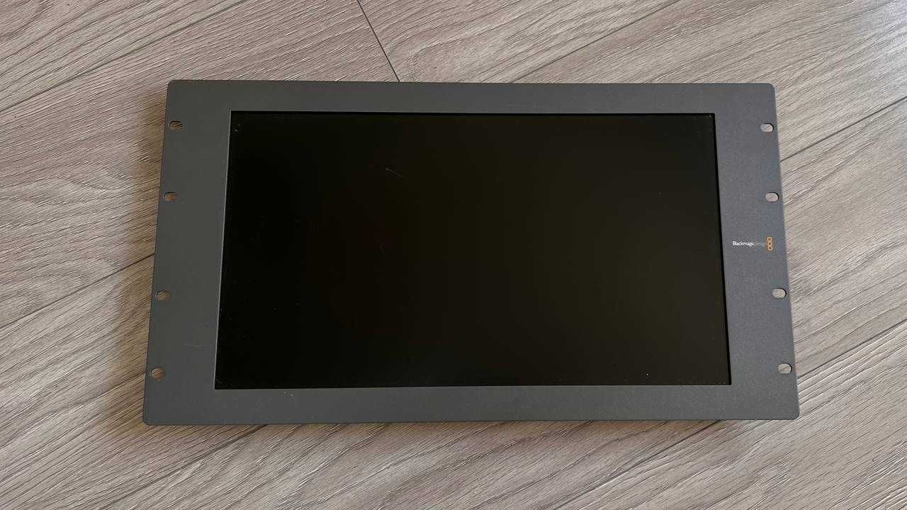 Монітор екран Blackmagic Design 17" SmartView HD Studio Monitor
