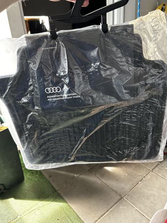 Dywaniki gumowe tylne Audi A8 2018
