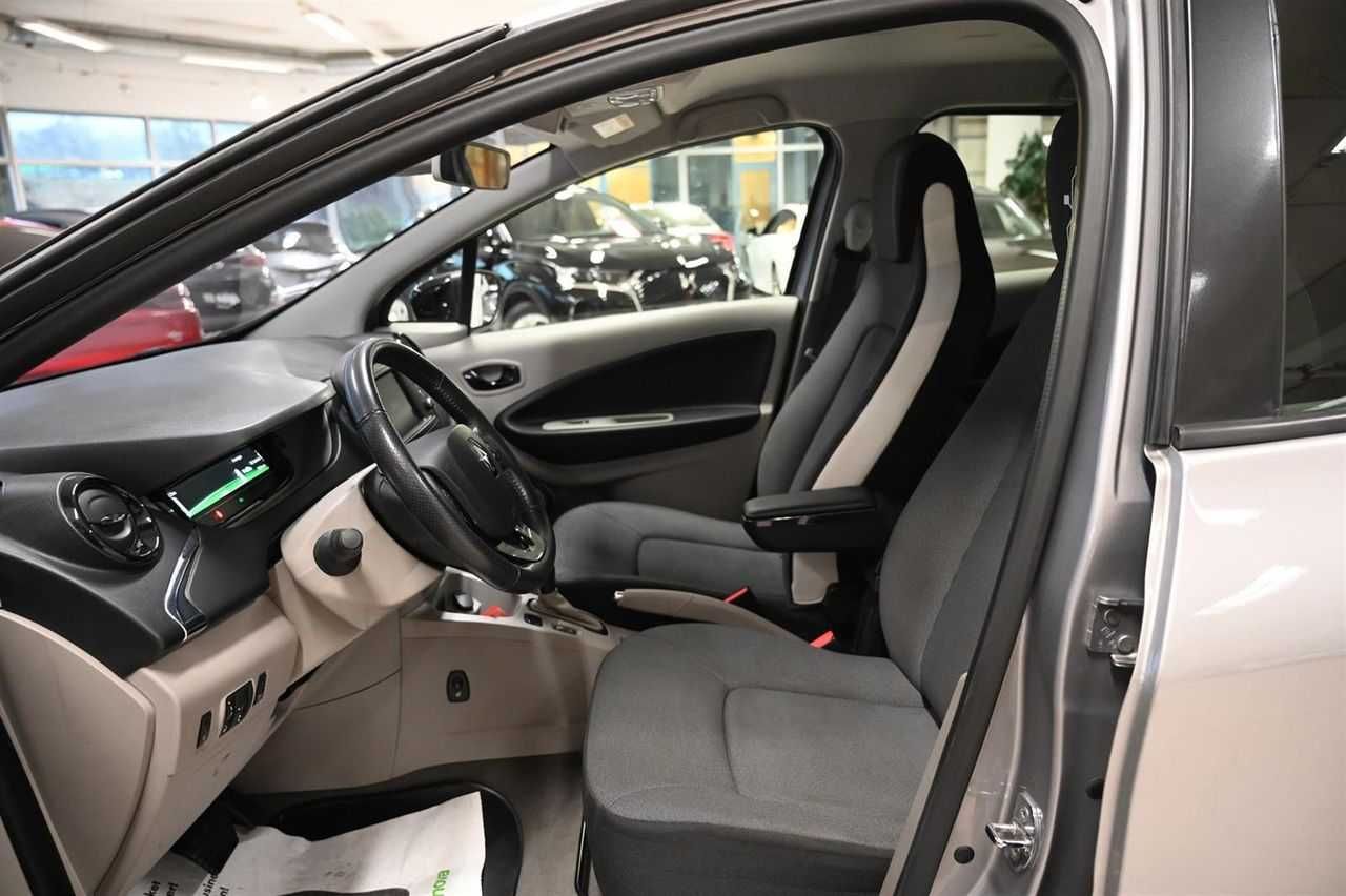 Renault Zoe 2016 без підкрасів, один власник