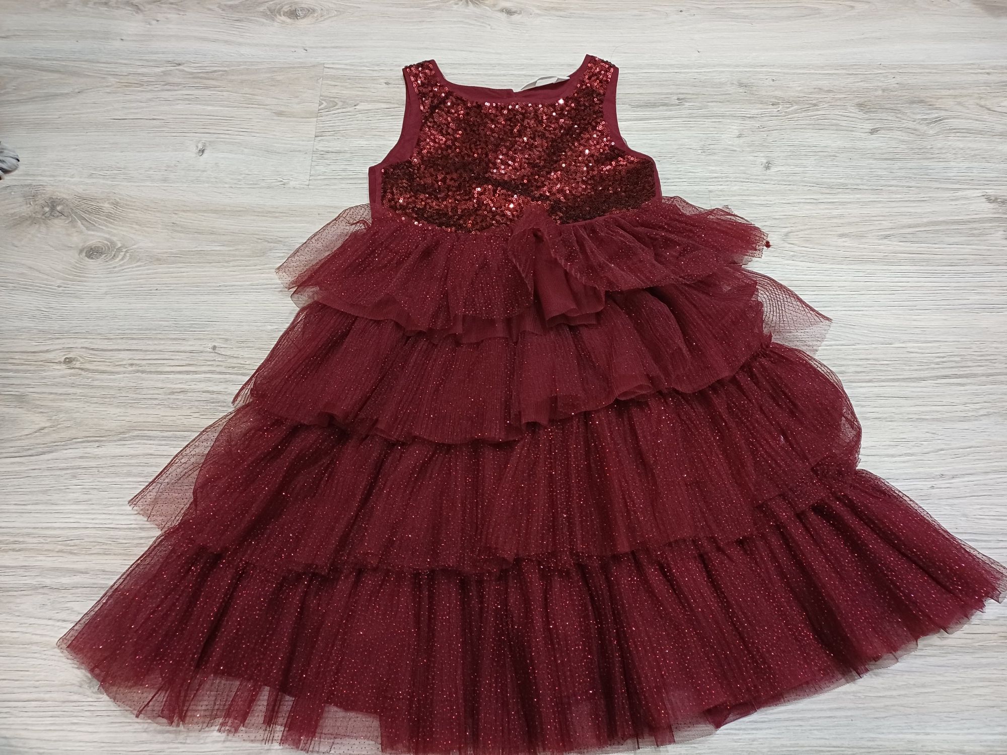 Sukienka bordowa H&M r.128 cekinowa, tiulowa