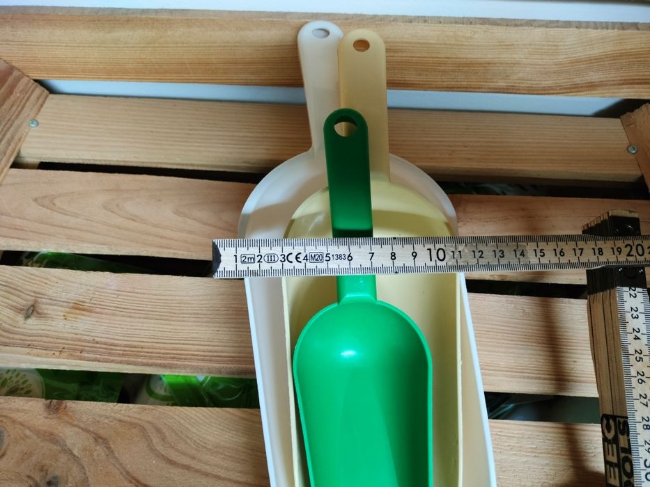 Łopatka, szufelka do nakładania  ziarna i innych 10/33, 8/27, 6/23cm