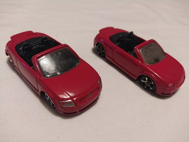 Carrinhos em miniatura da Maisto. Audi, Porsche e Jaguar