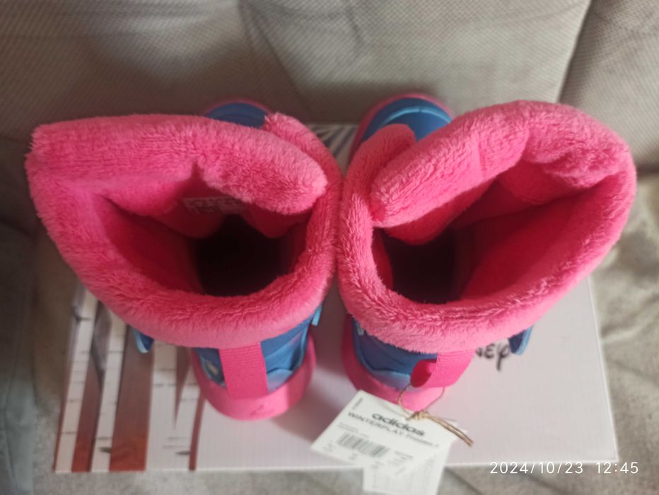 Buty na zimę Adidas Kraina lodu 25,5 Nowe