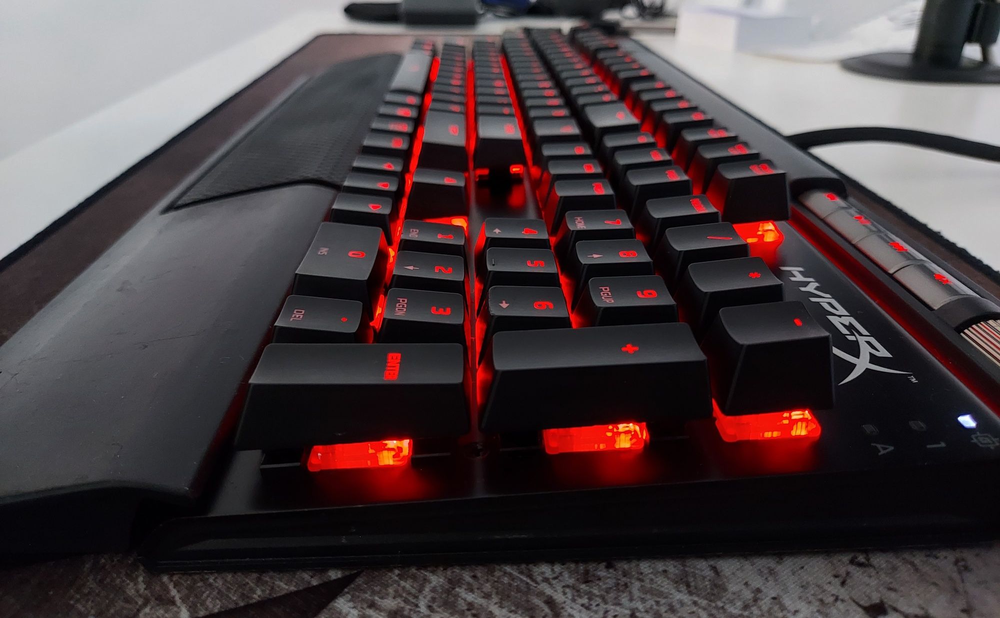 Klawiatura HyperX alloy RGB elite