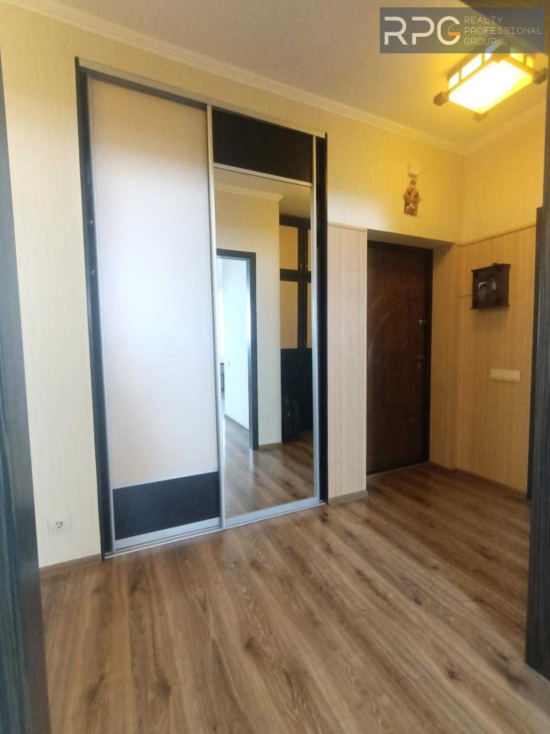 продаж 3к квартири КМ Город солнца 68м2