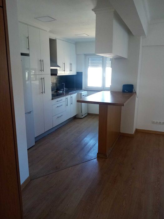 Arrendo T2 em Oeiras, óptima localização