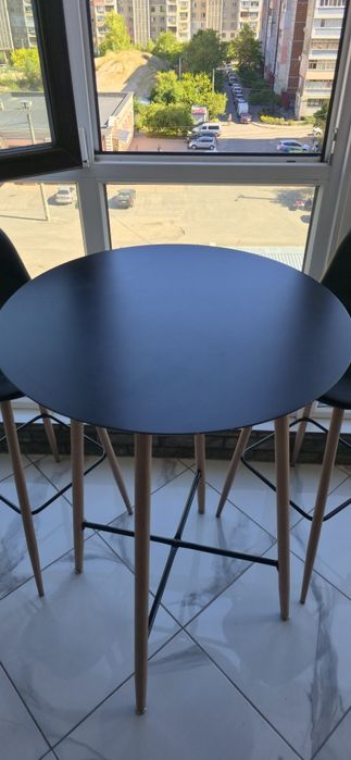 Стіл стільці набір